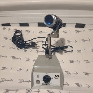 American Optical Model 655, 115V, 60HZ with Microscope Light Source Transformer